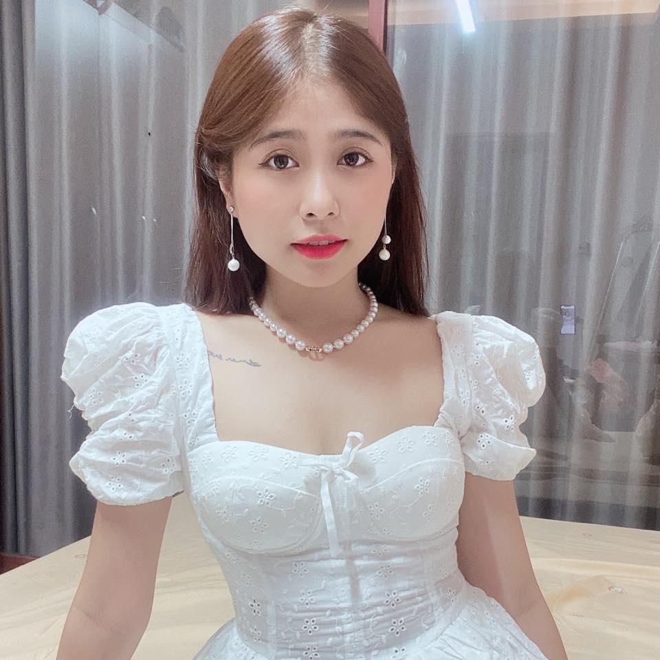 MILONA đưa mồm đi chơi xa đang ầm ĩ xôn xao là ai?-5