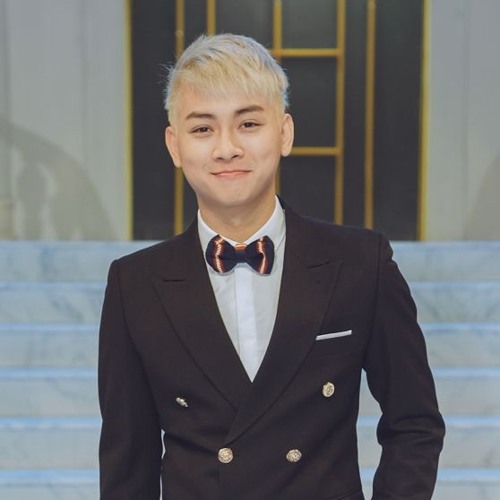 Hoài Lâm là một trong những nam ca sĩ sớm tỏa sáng nhưng cũng sớm vụt tắt gây tiếc nuối cho đông đảo khán giả.