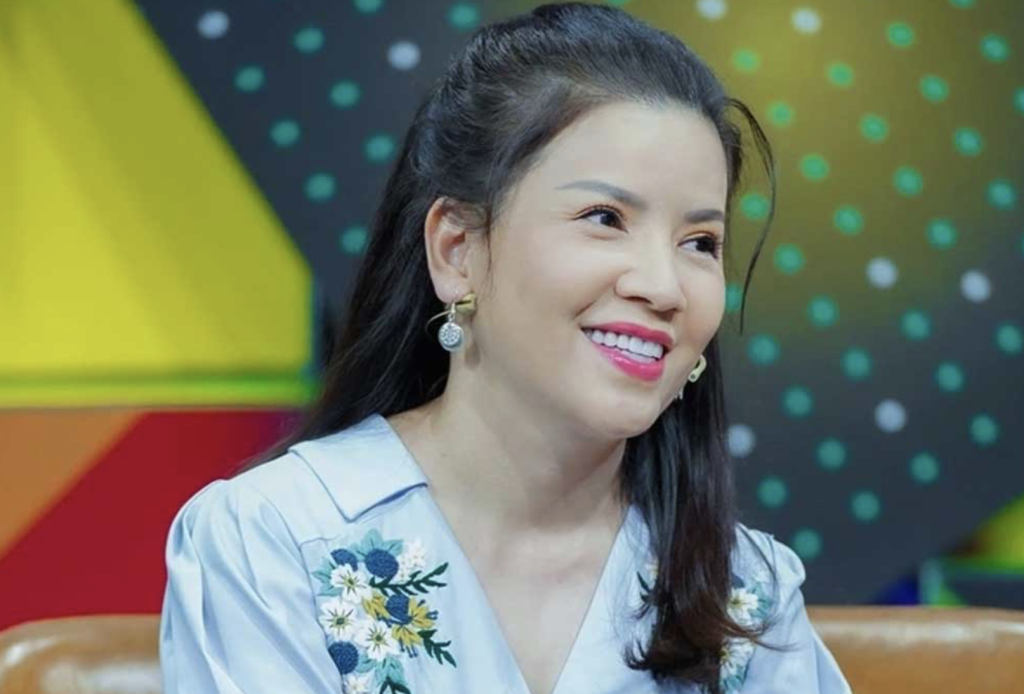 Bước đầu vào nghề và bước ngoặt “Mùi Ngò Gai”