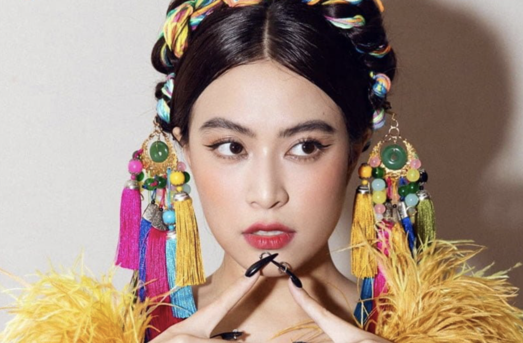 Sự trở lại của Hoàng Thùy Linh